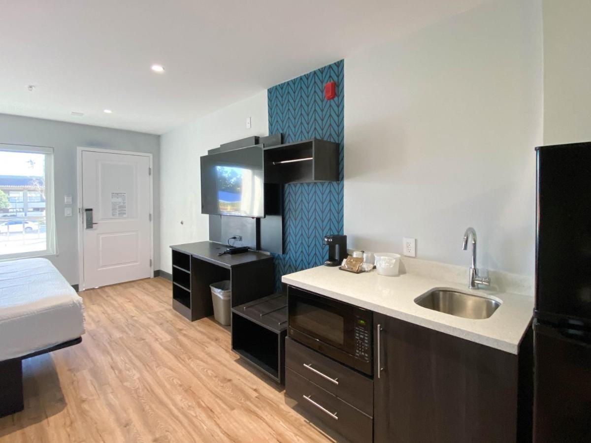 Studio 6 Suites Stockton, Ca Waterfront Zewnętrze zdjęcie